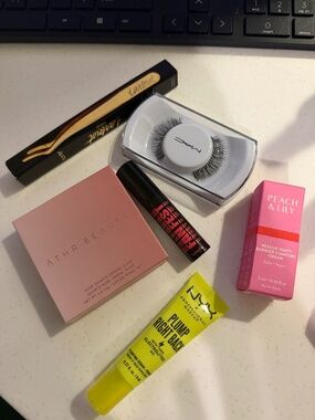 Makeup bundle